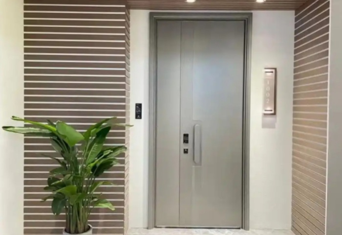 青島裝修完成后是否應(yīng)該更換入戶門？